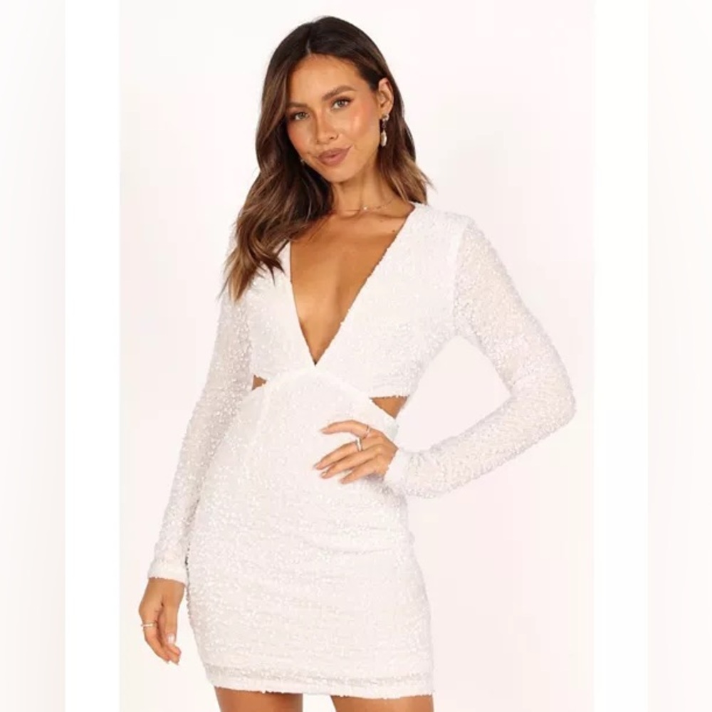 Petal and Pup- Elegant White Deep-V Long Sleeve Cocktail Dress